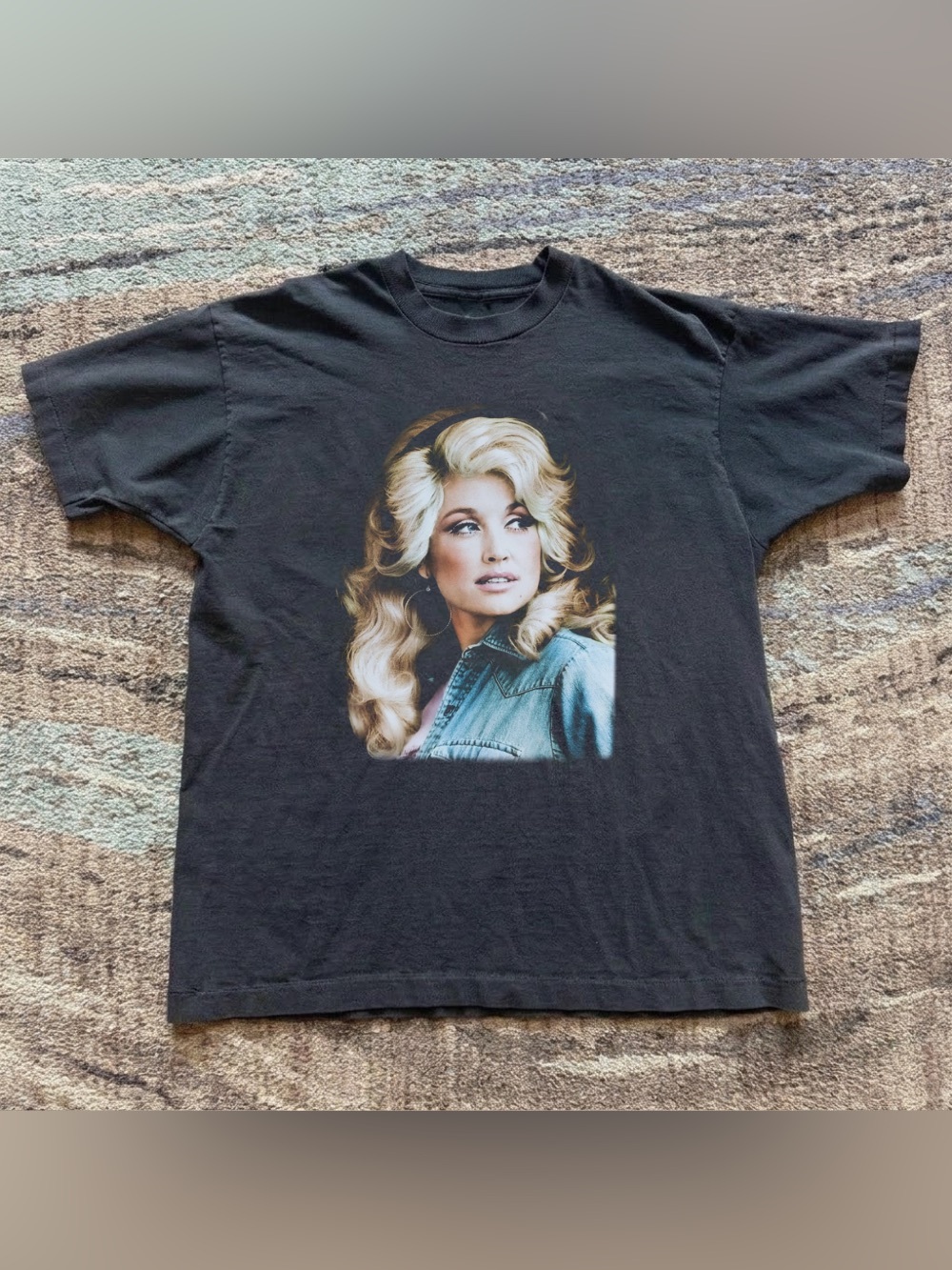 Dolly Parton Country Music Legend Memorial Tribute Graphic Tee